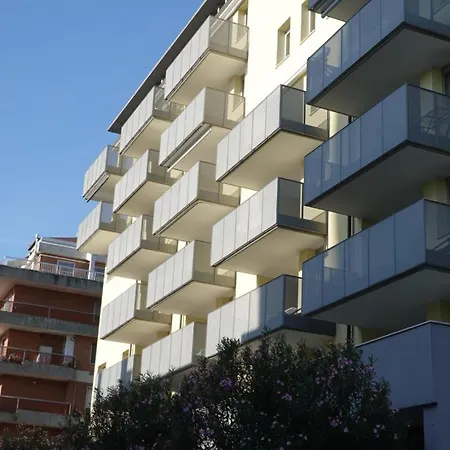 Darya Apartment