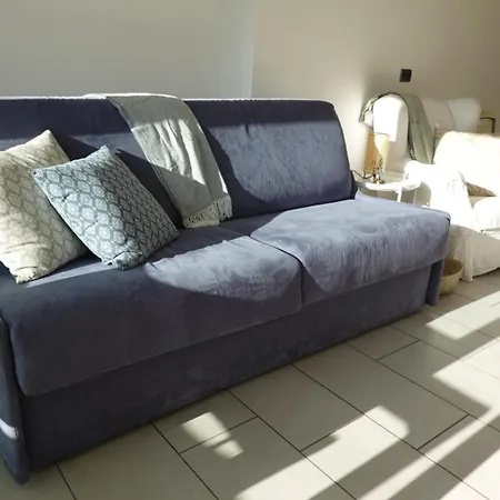 Darya Apartment *